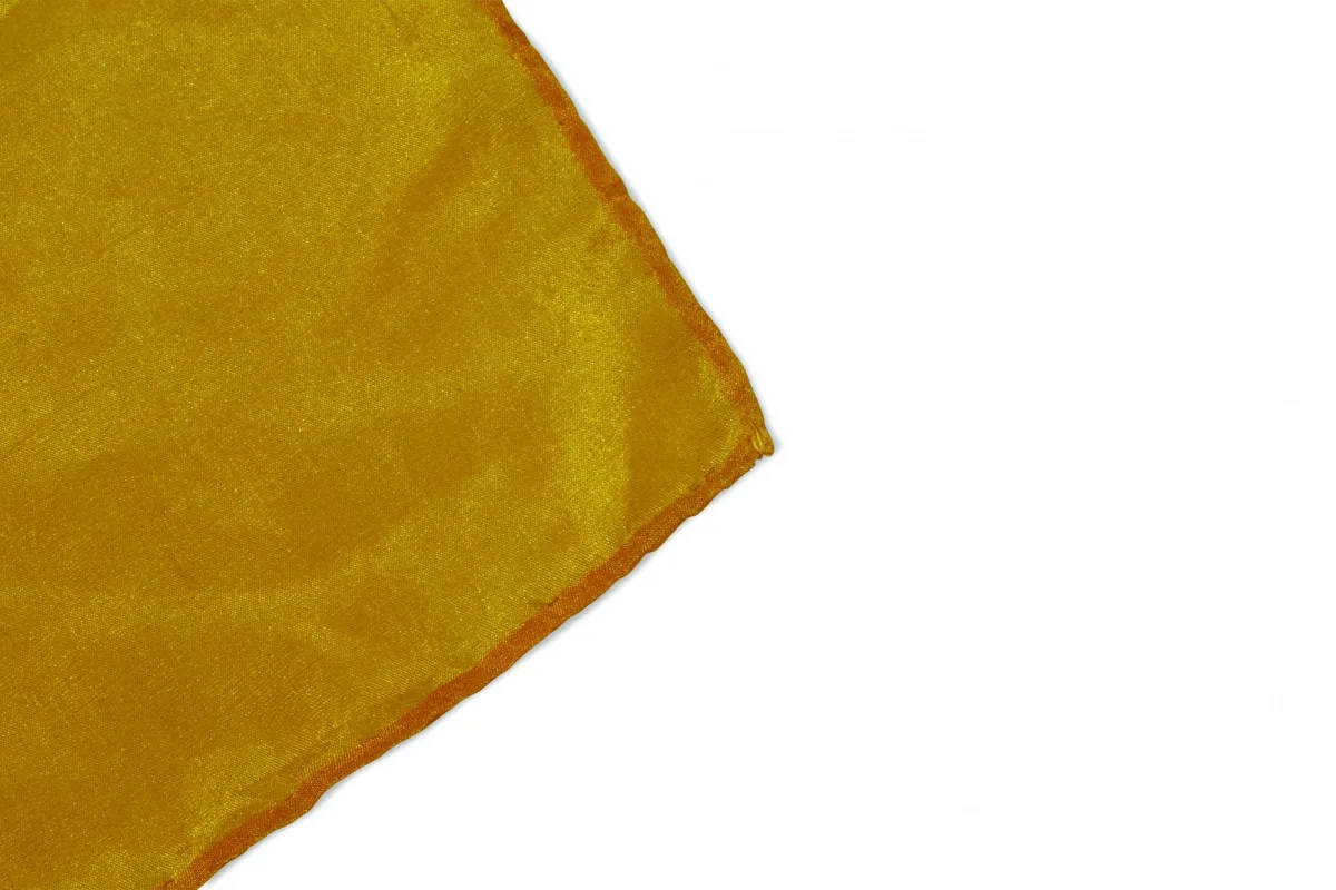 Filges Plant-dyed Hemmed Silk 92x92 cm - Lemon Yellow