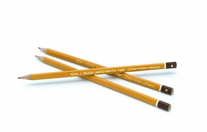 Koh-i-noor grafiitpliiats kolmnurkne – HB – 3 tk komplekt
