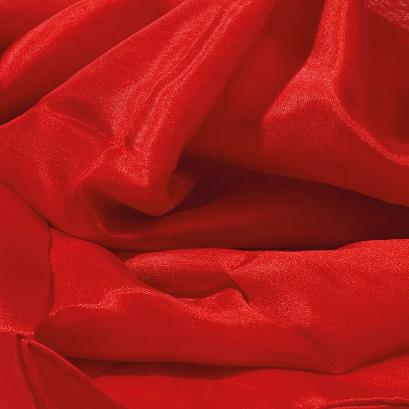 Sarah's Silks rotaļu zīds 90x90 cm - sarkans