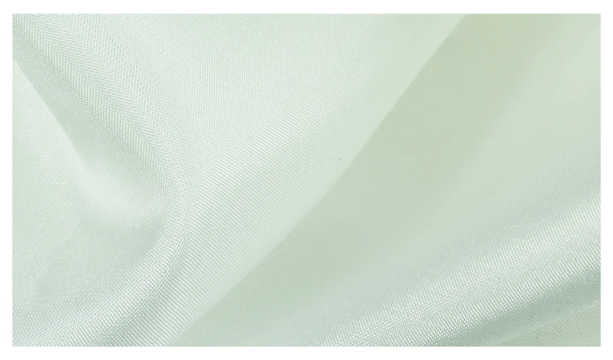 Filges Plant-dyed Hemmed Silk 92x92 cm - White