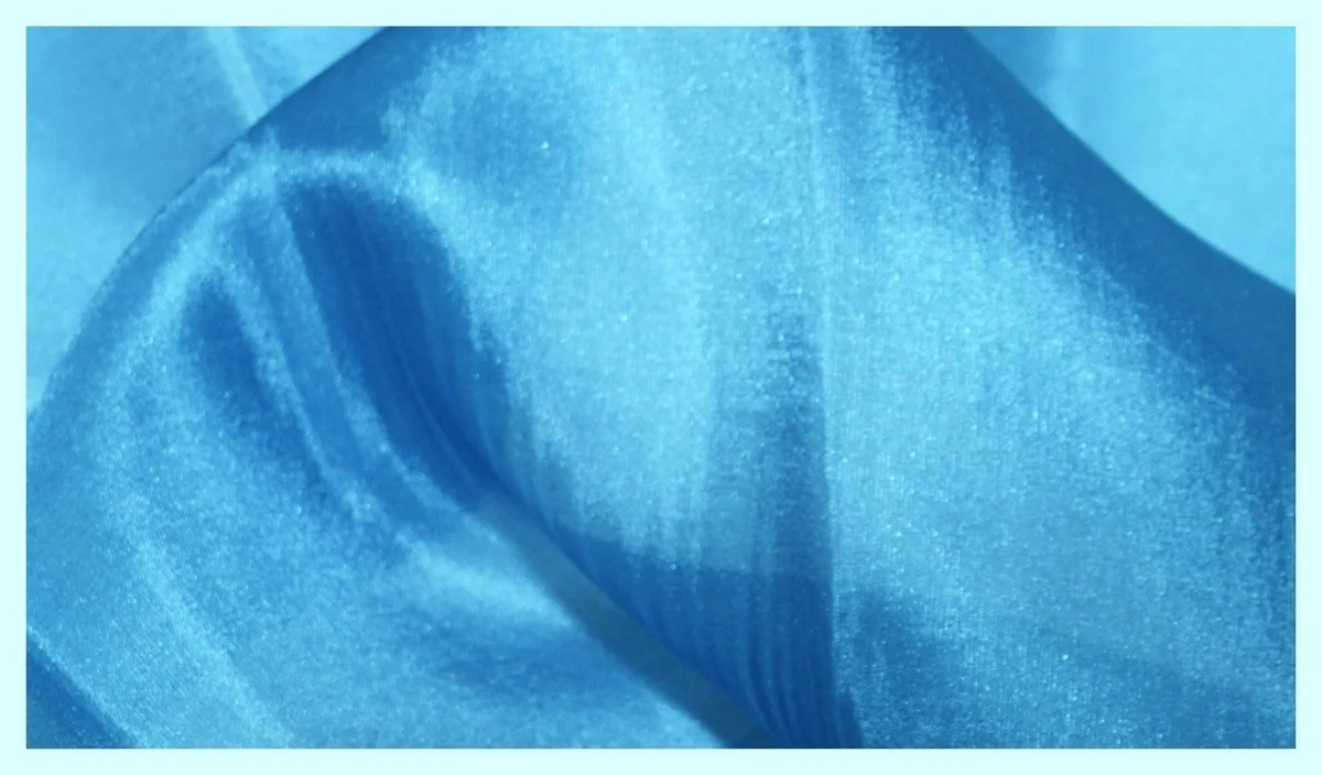 Filges Plant-dyed Hemmed Silk 92x92 cm - Dark Blue